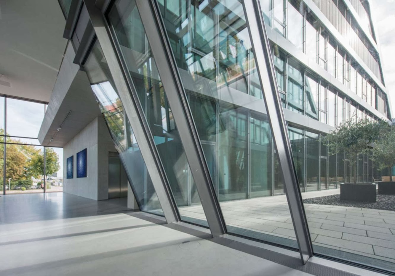 Hahn Kolb Headquarters by Sigrid Hintersteininger architects