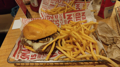 Hamburger Restaurant «Smashburger», reviews and photos, 2560 E 146th St, Carmel, IN 46033, USA