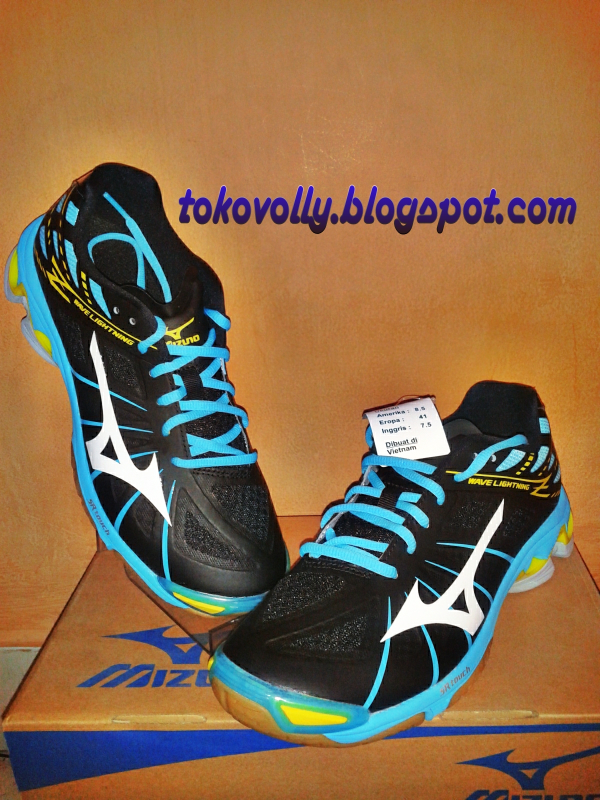 Tas&Sepatu: model sepatu volly terbaru