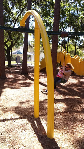 Park «Northeast Park and Paw Place», reviews and photos, 4630 E Bay Dr, Clearwater, FL 33764, USA
