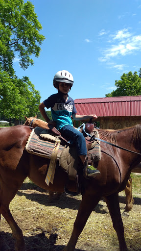 Horseback Riding Service «Grandpa Jeffs Trailrides», reviews and photos, 5889 S Skinner Rd, Morgantown, IN 46160, USA