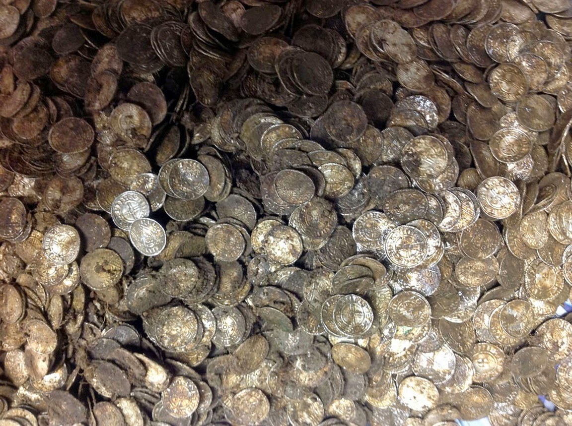 Medieval coin hoard found in farmer's field Medieval coin hoard found in farmer's field
