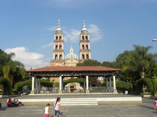 Santuario del Señor de la Salud, Francisco Sarabia, Sector 2, Tangancícuaro de Arista, Mich., México, Santuario | MICH
