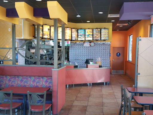 Mexican Restaurant «Taco Bell», reviews and photos, 6303 Platt Ave, Woodland Hills, CA 91367, USA