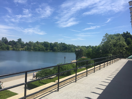 Tourist Attraction «Hoyt Lake», reviews and photos, 199 Lincoln Pkwy, Buffalo, NY 14222, USA