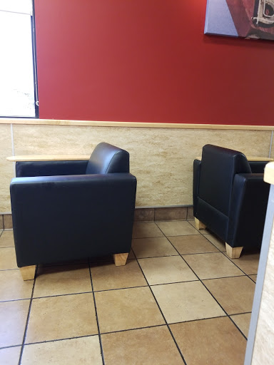 Fast Food Restaurant «DQ Grill & Chill Restaurant», reviews and photos, 40 Putnam PLZ, Greencastle, IN 46135, USA