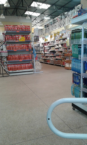 Supermercado do Paulinho, Praça Monção - Centro, Iaras - SP, 18775-000, Brasil, Lojas_Mercearias_e_supermercados, estado São Paulo