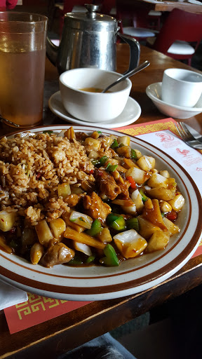 Chinese Restaurant «Golden Wok II Restaurant», reviews and photos, 1180 Roosevelt Rd, Glen Ellyn, IL 60137, USA