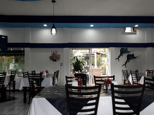 Restaurante Mariscos Tijuana, Carretera La Piedad Jiquilpan S/N Km 24, Tanhuato Michoacan, 59230 Tanhuato de Guerrero, Mich., México, Restaurantes o cafeterías | MICH