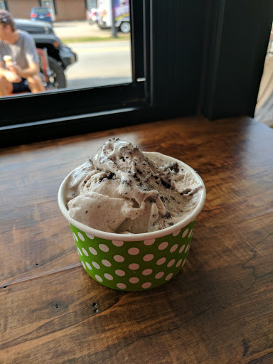 Ice Cream Shop «Fresh Local Ice Cream», reviews and photos, 138 E Chatham St, Cary, NC 27511, USA