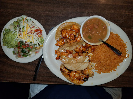 Mexican Restaurant «Dos Chiles Grandes Cafe», reviews and photos, 1001 W Wise St, Bowie, TX 76230, USA
