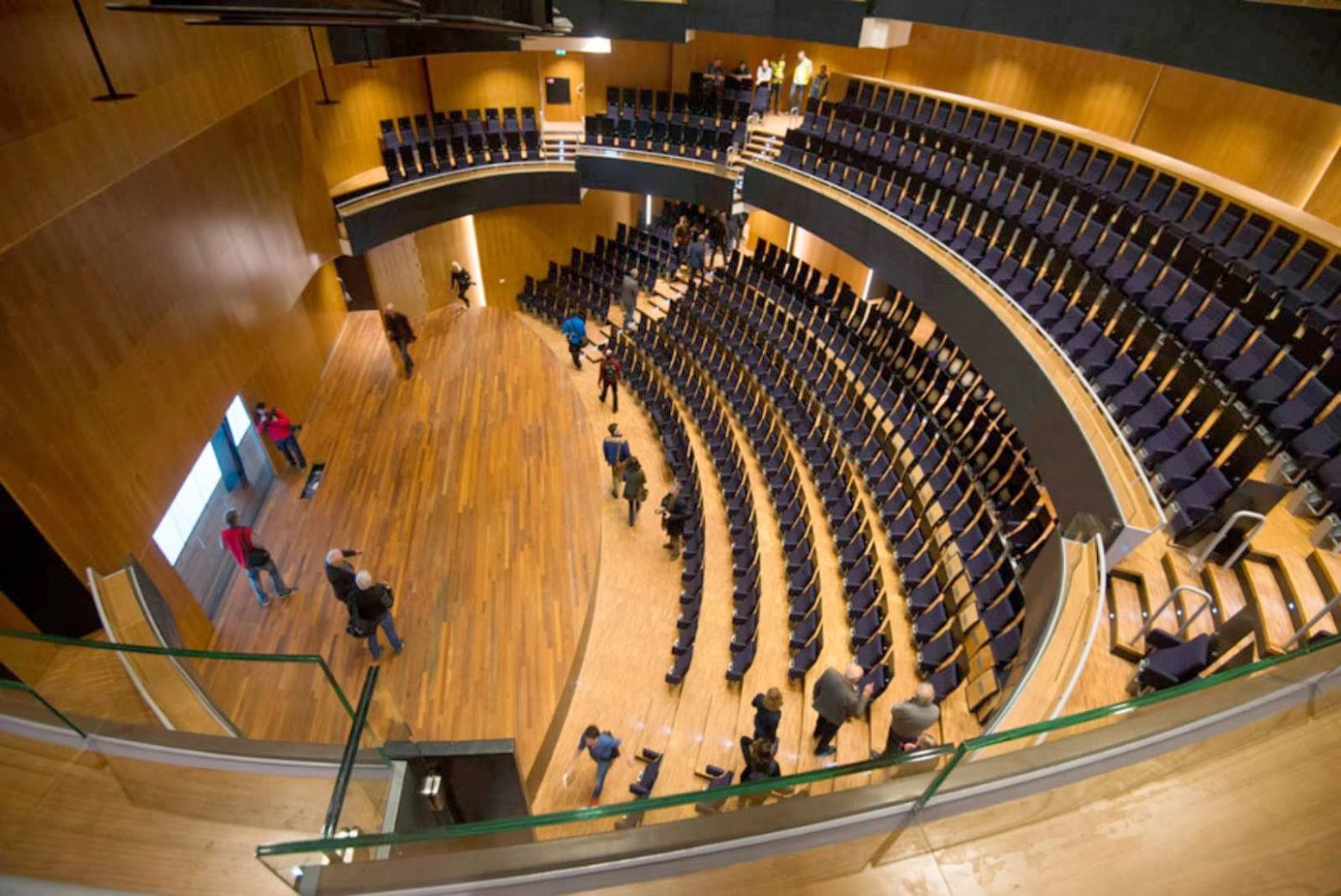 Tivoli Vredenburg by Architectuurstudio HH