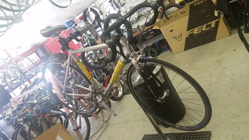 Bicycle Store «The Hub Bicycle Shop», reviews and photos, 1519 N Union Blvd, Colorado Springs, CO 80909, USA