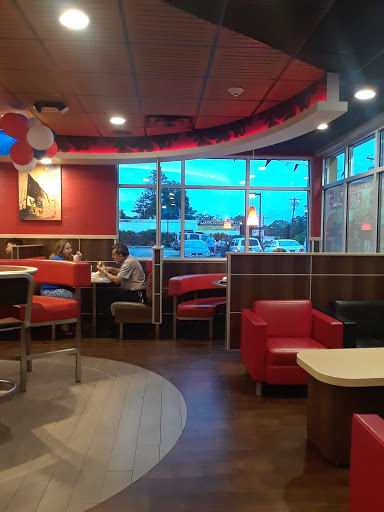 Fast Food Restaurant «Burger King», reviews and photos, 121 W Suffolk Ave, Central Islip, NY 11722, USA