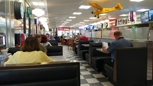 American Restaurant «The Original Mels Diner», reviews and photos, 4391 Treat Blvd, Concord, CA 94521, USA