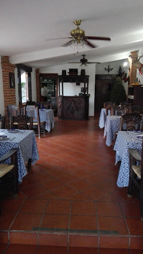 Restaurant Carretas, Heroico Colegio Militar 10-C MISCELANEA, Centro, 76340 Jalpan de Serra, Qro., México, Restaurante | QRO