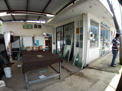 Alugravit, Av. Oriente 41 15, Abelardo L. Rodriguez, 94310 Orizaba, Ver., México, Servicio de reparación de fibra de vidrio | VER