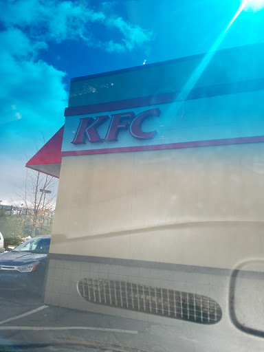 Fast Food Restaurant «KFC», reviews and photos, 43 Longview Dr, Bangor, ME 04401, USA