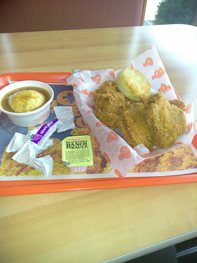Chicken Restaurant «Popeyes Louisiana Kitchen», reviews and photos, 1640 Jungermann Rd, St Peters, MO 63304, USA
