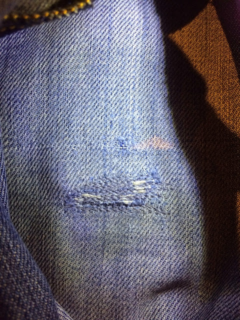 Handmade Mieke: Een jeans herstellen ter hoogte van de knie