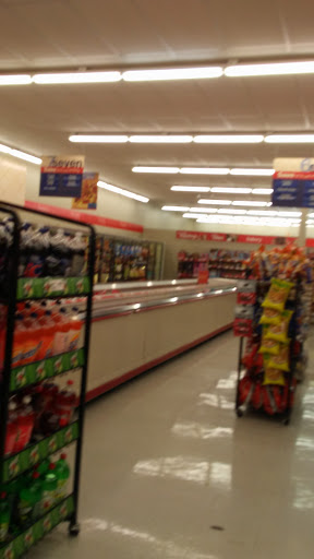 Grocery Store «Save-A-Lot», reviews and photos, 737 W G L Smith St, Morgantown, KY 42261, USA