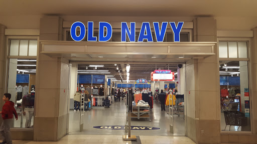Clothing Store «Old Navy», reviews and photos, 5065 Main St, Trumbull, CT 06611, USA