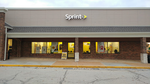Cell Phone Store «Sprint Store», reviews and photos, 103 Hilltop Village Shopping Center, Eureka, MO 63025, USA