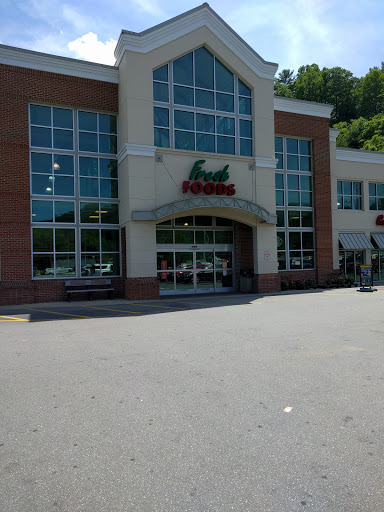 Grocery Store «Ingles Supermarket», reviews and photos, 400 E U.S. Hwy 19E Bypass, Burnsville, NC 28714, USA
