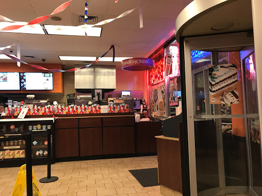 Ice Cream Shop «Baskin Robbins», reviews and photos, 200 E Ohio St, Chicago, IL 60611, USA