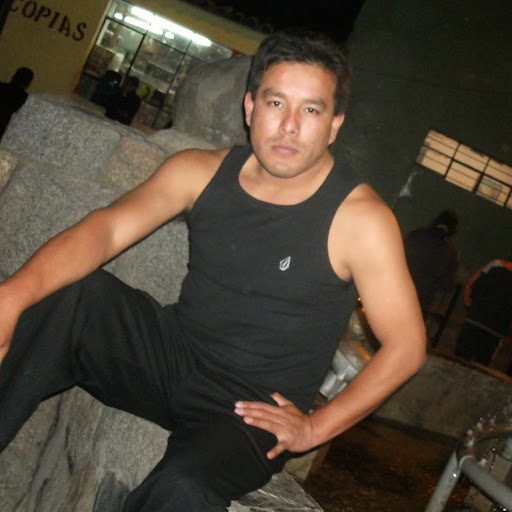 Pelo corto gay enana escort Pelo corto gay enana escort