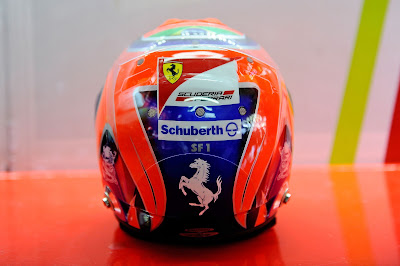 специальная раскраска шлема Фелипе Массы для Гран-при Бразилии 2012