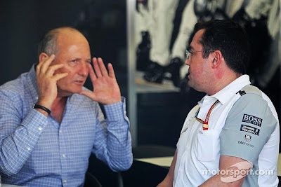 Рон Деннис и Эрик Буйе на Гран-при Австралии 2014