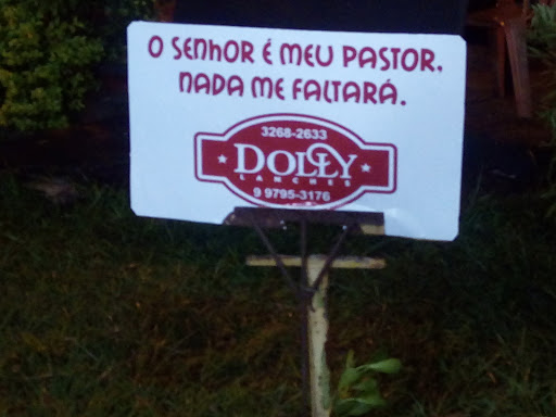 Dolly Lanches, R. Seis, 103-151 - Centro, Ituiutaba - MG, 38300-056, Brasil, Loja_de_sanduíches, estado Minas Gerais