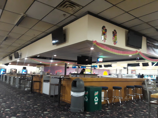 Bowling Alley «Sterling Lanes», reviews and photos, 33200 Schoenherr Rd, Sterling Heights, MI 48312, USA