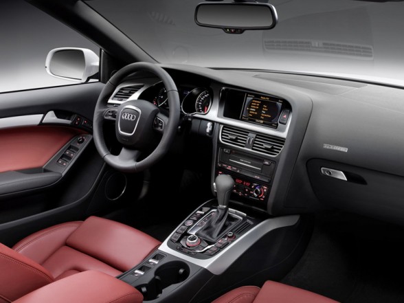 Audi A5 Cabriolet 2010 - Cockpit Interior Picture