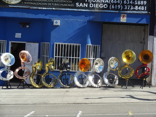 Tubas Lizarraga, Boulevard Los Fundadores 4780, El Rubi, 22626 Tijuana, B.C., México, Tienda de instrumentos musicales | BC