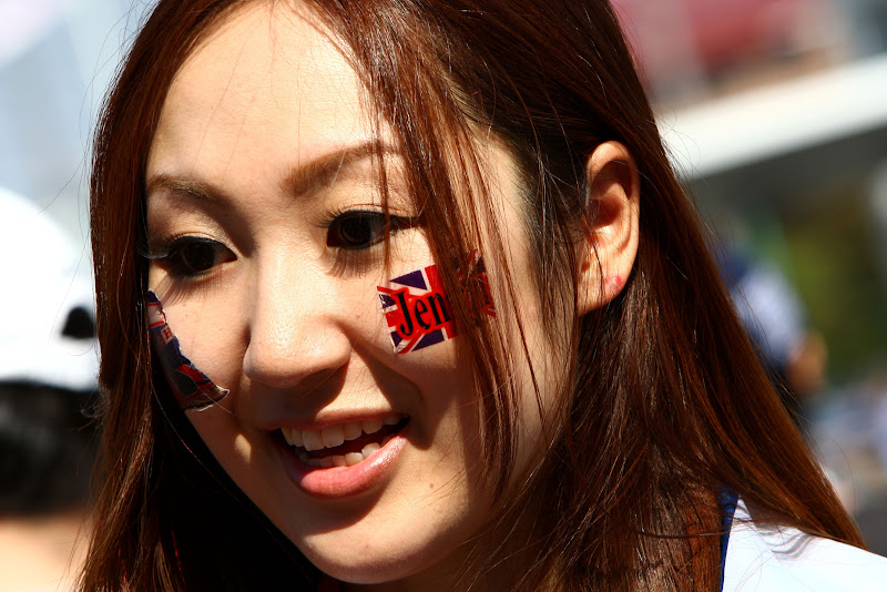 болельщица Дженсона Баттона на Гран-при Японии 2011