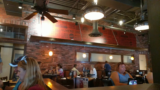 Restaurant «Uno Pizzeria & Grill», reviews and photos, 520 Towne Dr, Fayetteville, NY 13066, USA