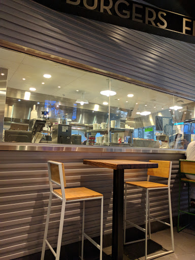 Hamburger Restaurant «Shake Shack - Dedham», reviews and photos, 950 Providence Hwy, Dedham, MA 02026, USA