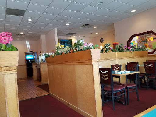 Restaurant «Panda Buffet Restaurant», reviews and photos, 35535 Euclid Ave #5, Willoughby, OH 44094, USA