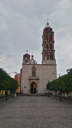 Iglesia De La Santisima Concepcoon, 38260, Vicente Guerrero 318A, Zona Centro, Villagrán, Gto., México, Institución religiosa | GTO