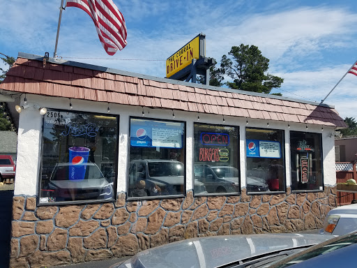Restaurant «Corral Drive In», reviews and photos, 2506 Pacific Ave, Long Beach, WA 98631, USA