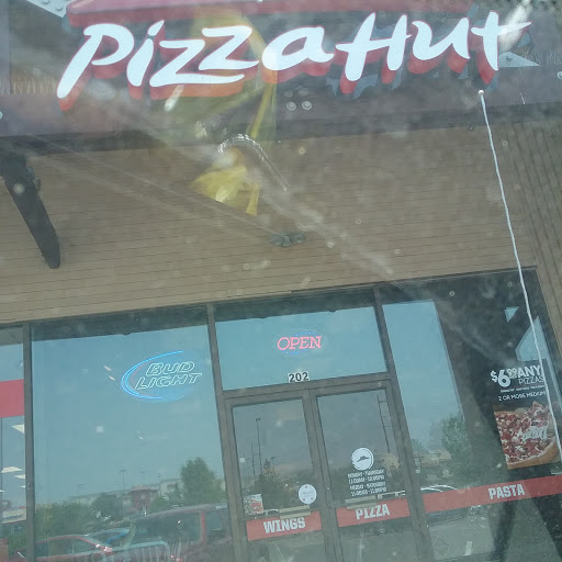 Pizza Restaurant «Pizza Hut», reviews and photos, 202 Lemmon Dr, Reno, NV 89506, USA