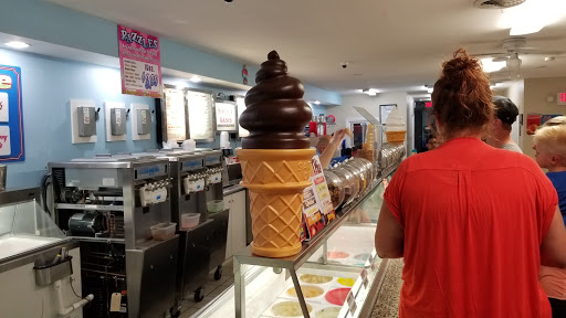 Ice Cream Shop «The Sweet Oasis», reviews and photos, 7549 W Montrose Ave, Norridge, IL 60706, USA