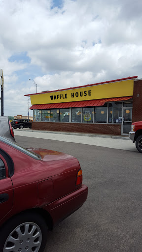 Breakfast Restaurant «Waffle House», reviews and photos, 1225 Hamilton Lebanon Rd E, Monroe, OH 45050, USA