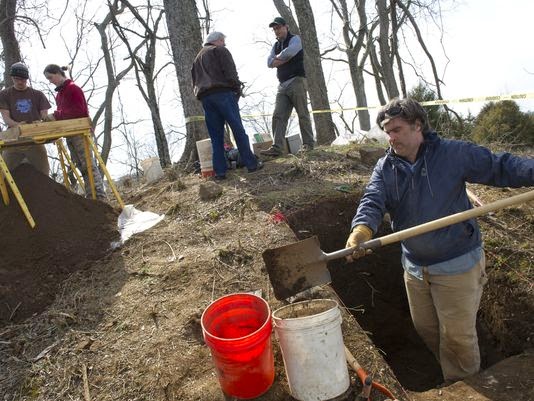 Ancient Native American burial mounds get state historical marker Ancient Native American burial mounds get state historical marker