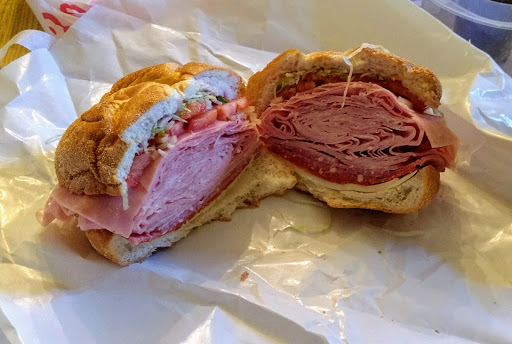 Deli «Lucky 7 Deli & Fried Chicken», reviews and photos, 255 Horsham Rd, Horsham, PA 19044, USA