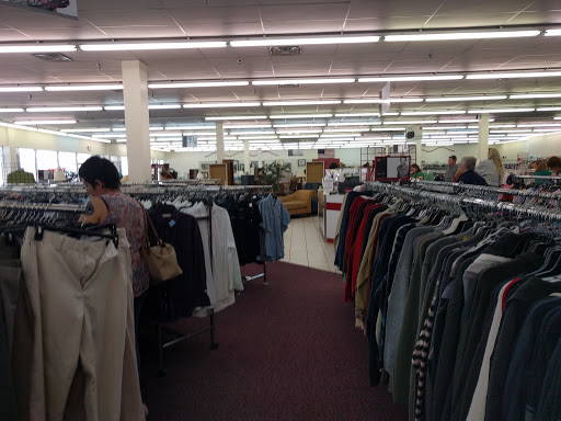 Thrift Store «Salvation Army Thrift Store», reviews and photos, 11523 E 31st St, Tulsa, OK 74146, USA