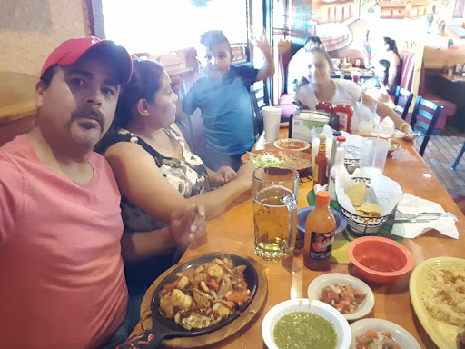 Mexican Restaurant «El Poblano Mexican Restaurant», reviews and photos, 2824 Main St, Newberry, SC 29108, USA