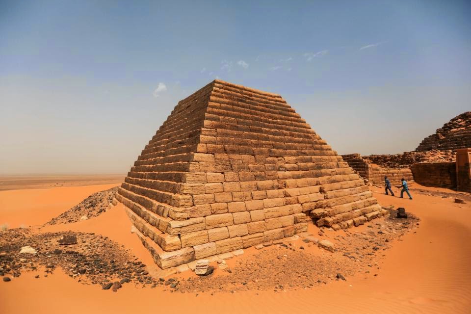 Sudan's pyramids, nearly as grand as Egypt's, go unvisited Sudan's pyramids, nearly as grand as Egypt's, go unvisited